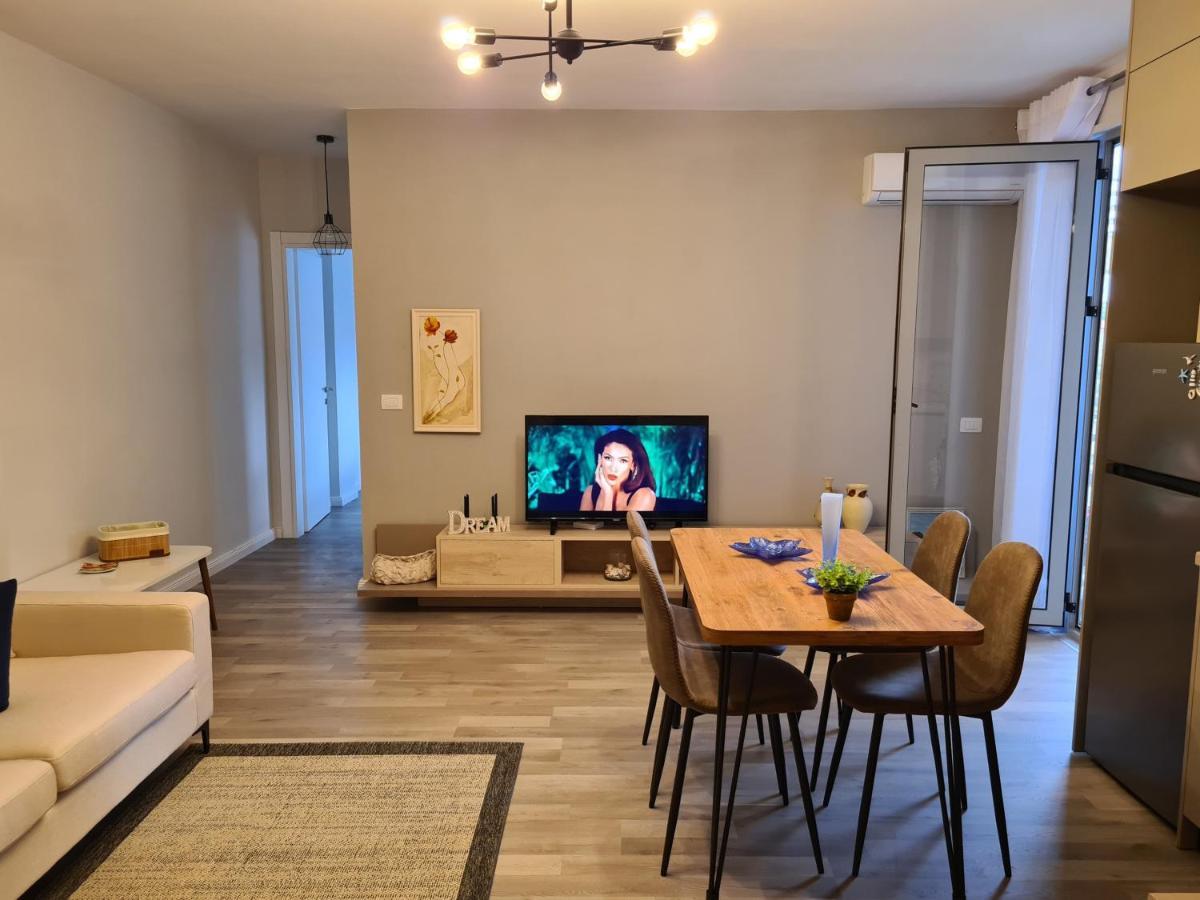 Old Beach Apartment Vlora المظهر الخارجي الصورة